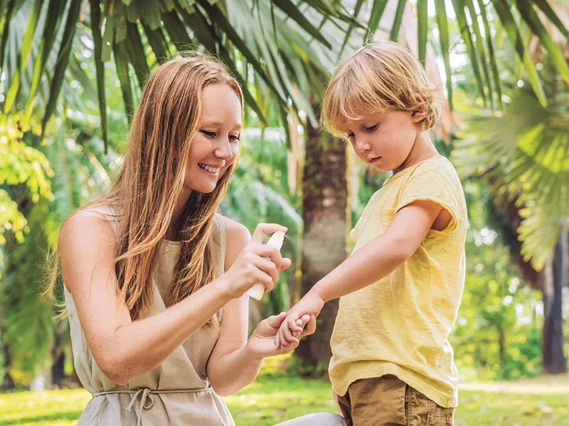 spray-e-stick-repellenti-per-insetti-prodotti-naturali-per-farmacie